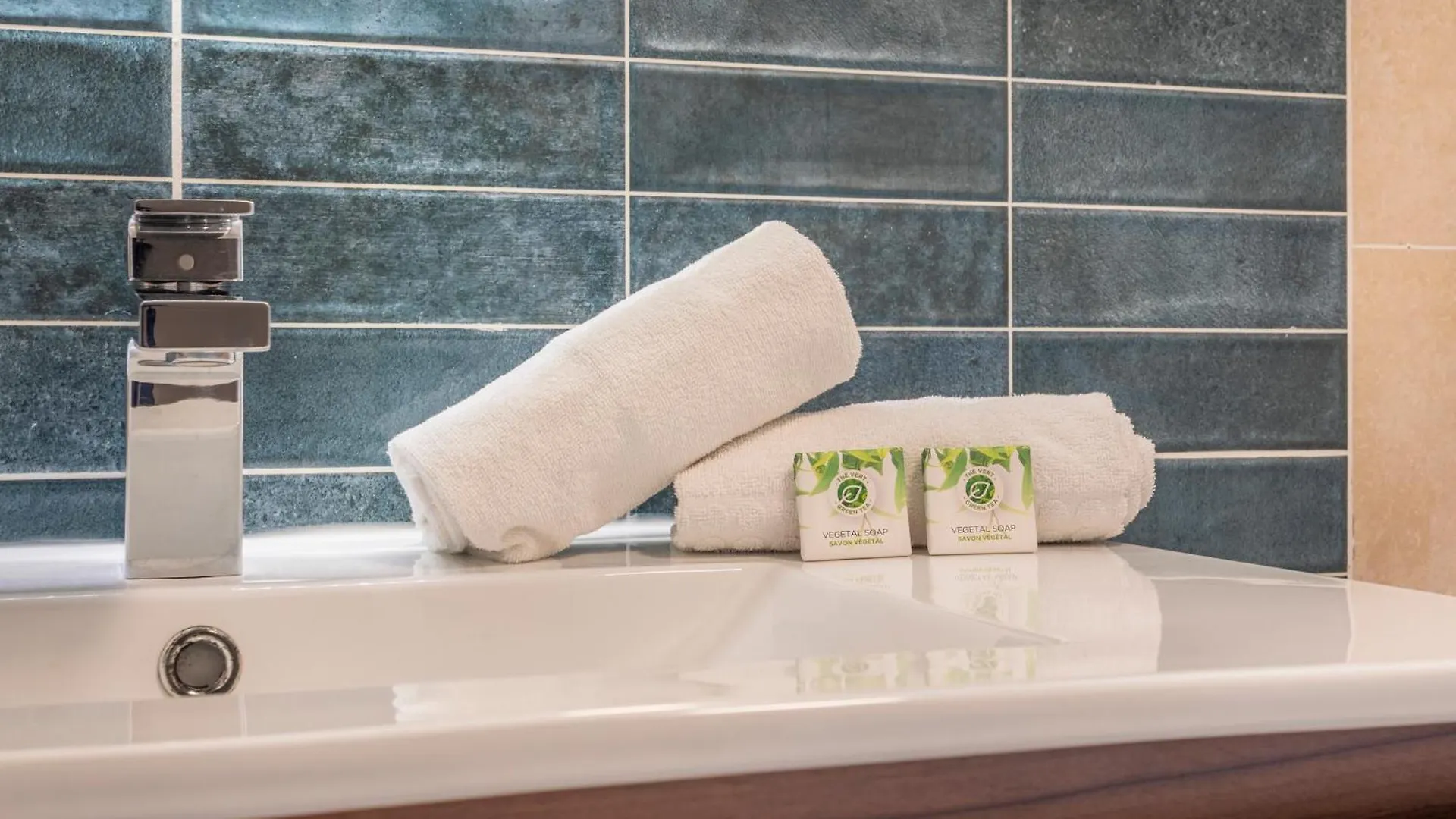 *** Апарт-отель Residhotel Vieux Port Марсель Франция