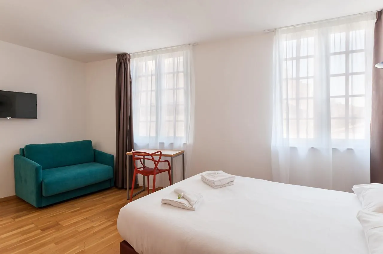 Residhotel Vieux Port Марсель 3*,