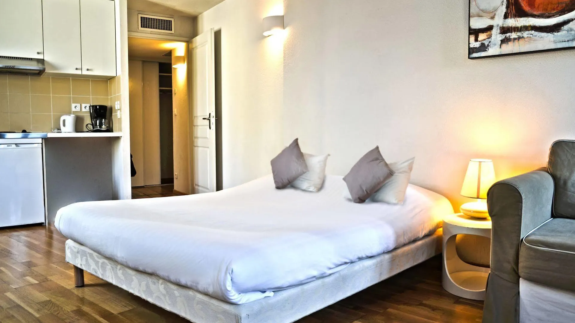 Residhotel Vieux Port Марсель