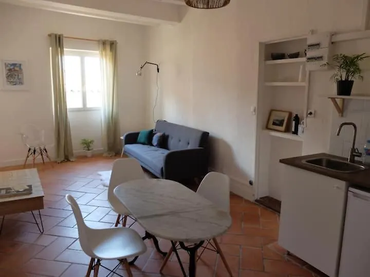 Residhotel Vieux Port Marseille 3*,