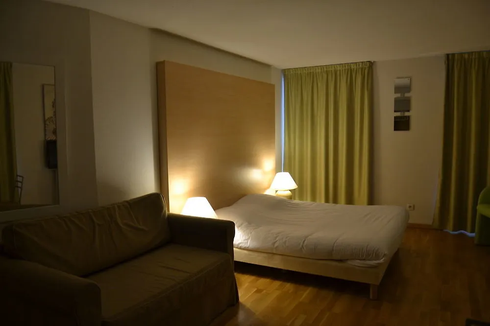 Residhotel Vieux Port Marseille 3*,