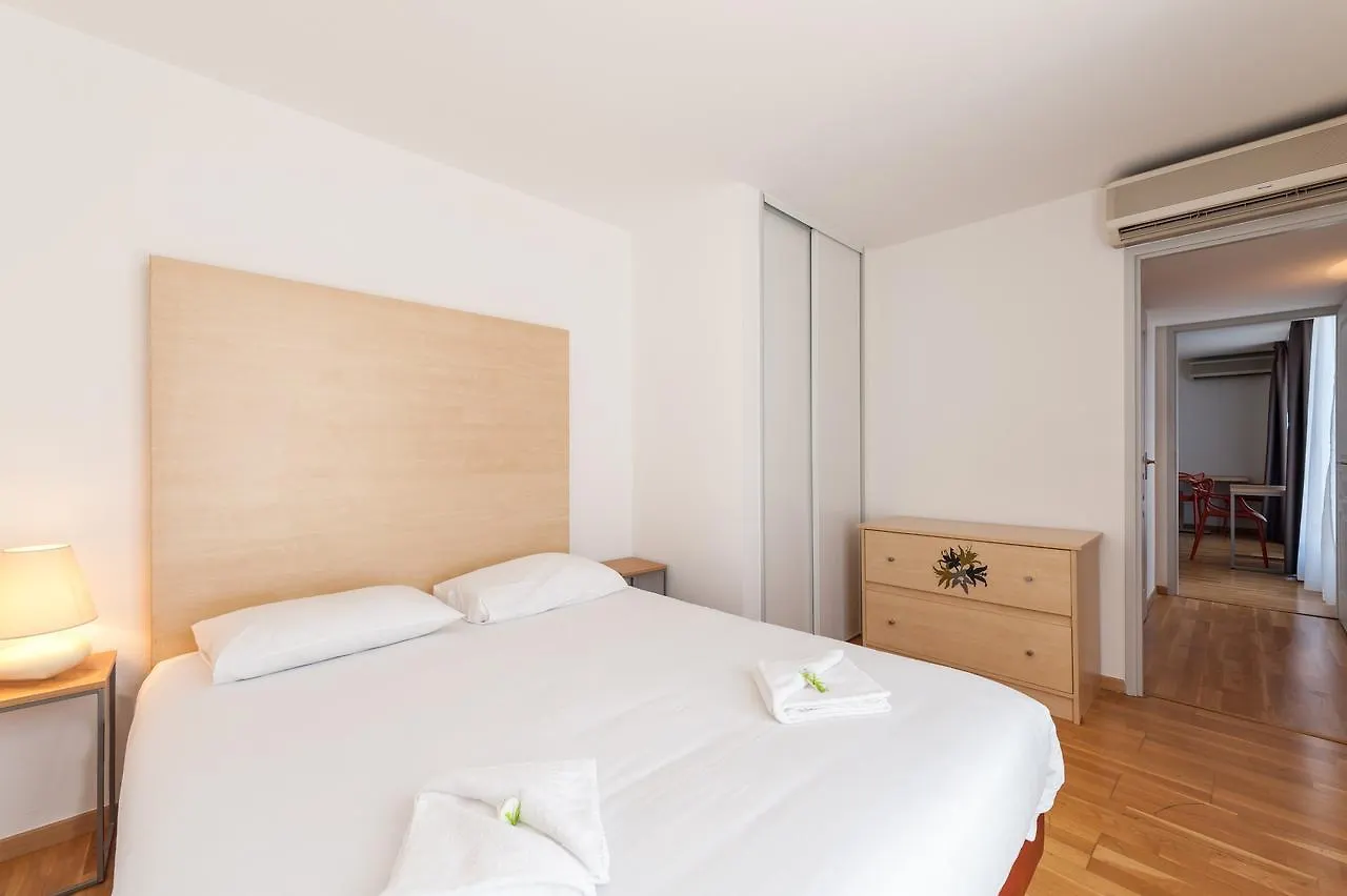 *** Aparthotel Residhotel Vieux Port Marseille France